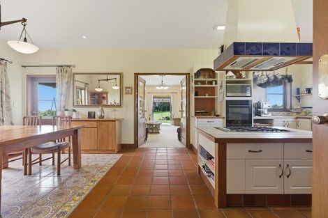 Photo of property in 1a Ngapeke Road, Welcome Bay, Tauranga, 3175