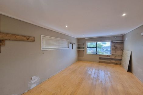 Photo of property in 28a Longburn Road, Henderson, Auckland, 0610