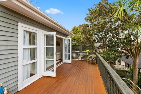 Photo of property in 1/154 Forrest Hill Road, Forrest Hill, Auckland, 0620