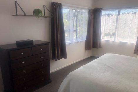 Photo of property in 18 Jasmine Grove, Maungaraki, Lower Hutt, 5010