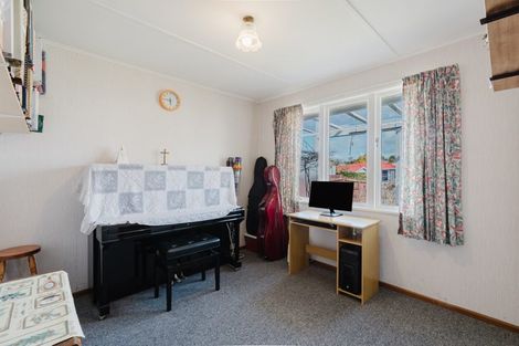 Photo of property in 18 Carrington Avenue, Hillcrest, Hamilton, 3216