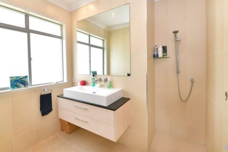 Photo of property in 210i Monowai Road, Wainui, Silverdale, 0994