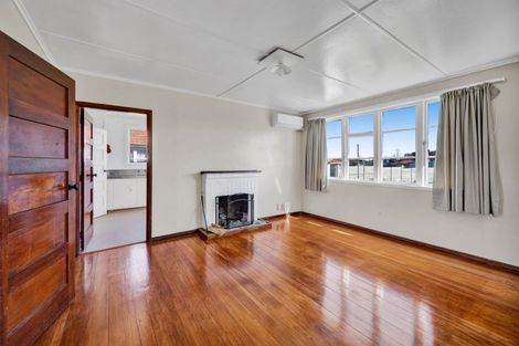 Photo of property in 31 Wilson Street, Waverley, 4510