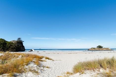 Photo of property in 1018 Brighton Road, Brighton, Dunedin, 9035