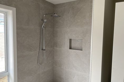 Photo of property in 2 Grove Lane, Omokoroa, 3114