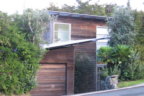 Photo of property in 20 Grand View Road, Leigh, 0985