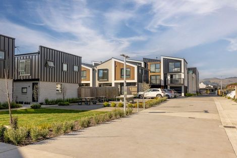 Photo of property in 2/327 Lincoln Road, Addington, Christchurch, 8024