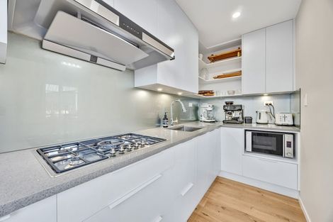 Photo of property in 39 Craigs Way, Hobsonville, Auckland, 0616