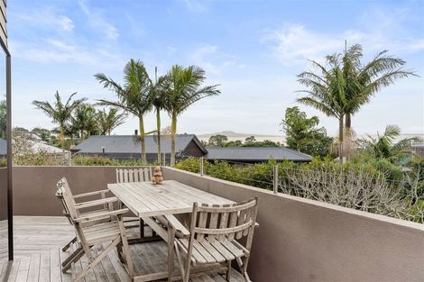 Photo of property in 37 Toroa Street, Torbay, Auckland, 0630