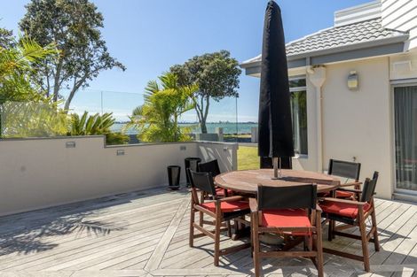 Photo of property in 19 Beach Road, Otumoetai, Tauranga, 3110