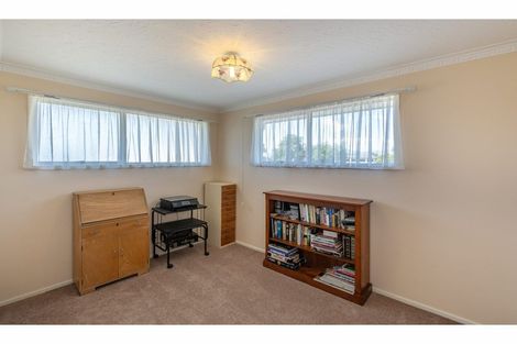 Photo of property in 335 Woodham Road, Wainoni, Christchurch, 8061