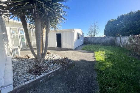 Photo of property in 13 Abel Tasman Avenue, Henderson, Auckland, 0610