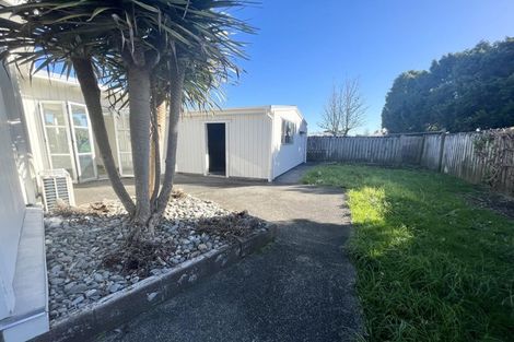 Photo of property in 13 Abel Tasman Avenue, Henderson, Auckland, 0610