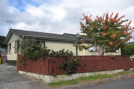 Photo of property in 11 Ruahine Street, Paraparaumu, 5032