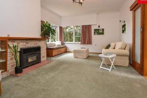 Photo of property in 50 Kent Street, Carterton, 5713