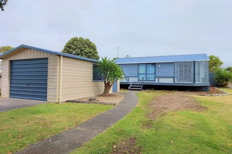 Photo of property in 40a Simpson Road, Papamoa Beach, Papamoa, 3118