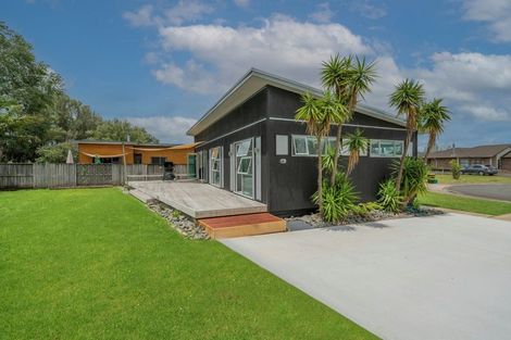 Photo of property in 35 Carina Way, Whitianga, 3510