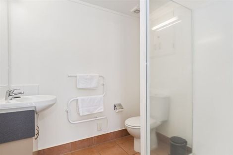 Photo of property in Capri Apartments, 5 The Mall, Mount Maunganui, 3116