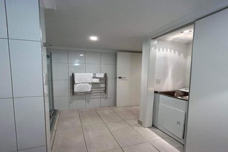 Photo of property in Bellagio Apartments, 8c/39 Taranaki Street, Te Aro, Wellington, 6011