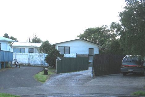 Photo of property in 21 Compass Place, Te Atatu Peninsula, Auckland, 0610