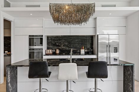 Photo of property in 41 Regina Street, Westmere, Auckland, 1022