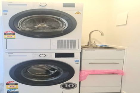 Photo of property in 33 Reakes Crescent, Wallaceville, Upper Hutt, 5018