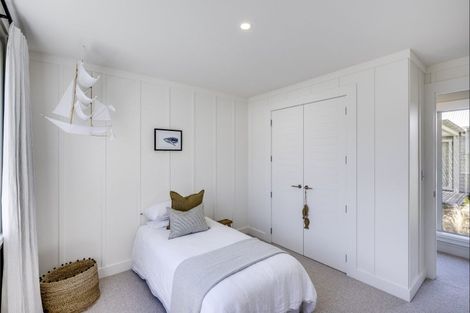 Photo of property in 12 Taruna Place, Havelock North, 4130