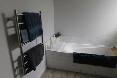 Photo of property in 8 George West Square West, Wigram, Christchurch, 8025