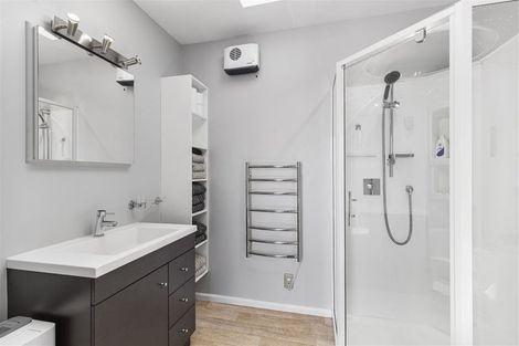 Photo of property in 8 Mappleton Avenue, Burnside, Christchurch, 8053