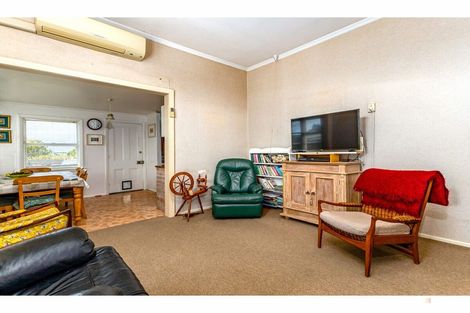 Photo of property in 32 Augustine Street, Waimate, 7924