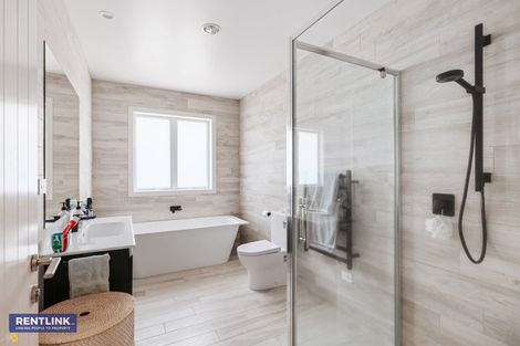 Photo of property in 17 Matepu Crescent, Pyes Pa, Tauranga, 3112