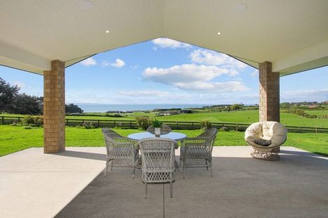 Photo of property in 205 Clarks Beach Road, Clarks Beach, Pukekohe, 2679