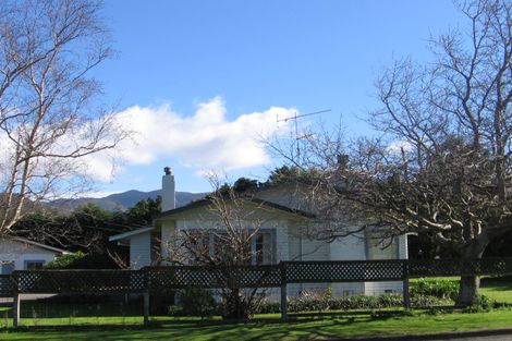 Photo of property in 10 Lyon Street, Featherston, 5710