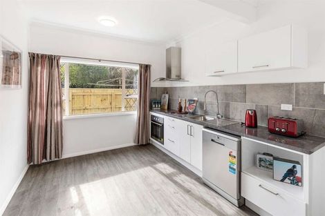 Photo of property in 14 Chester Street, Levin, 5510