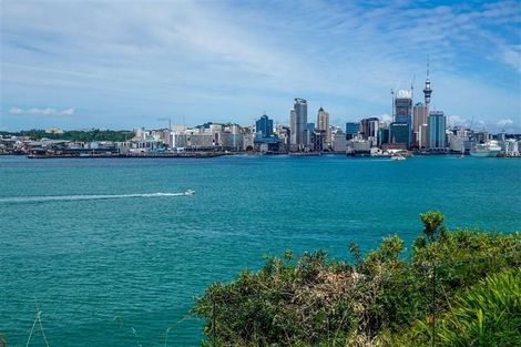 Photo of property in 61c Stanley Road, Stanley Point, Auckland, 0624