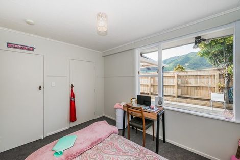 Photo of property in 18a Ngaio Road, Waikanae, 5036