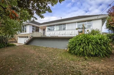 Photo of property in 3 Larsen Crescent, Tawa, Wellington, 5028