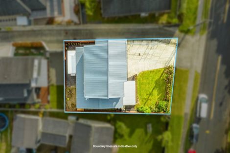 Photo of property in 5a Woodside Road, Massey, Auckland, 0614