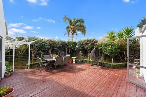 Photo of property in 47 Nielsen Gardens, Rototuna, Hamilton, 3210