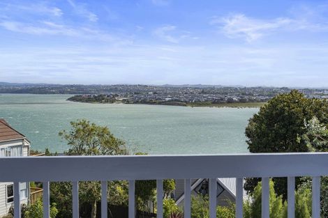 Photo of property in 36 Telstar Place, Beach Haven, Auckland, 0626