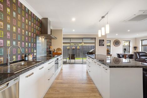 Photo of property in 32 Parklea Avenue, Halswell, Christchurch, 8025