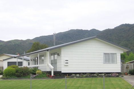 Photo of property in 30 Stirling Street, Te Aroha, 3320