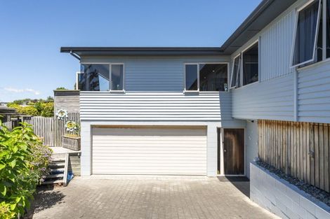 Photo of property in 17 Shera Street, Acacia Bay, Taupo, 3330