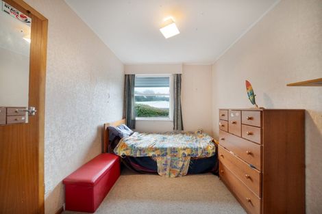 Photo of property in 3 Jonathan Way, Paparangi, Wellington, 6037