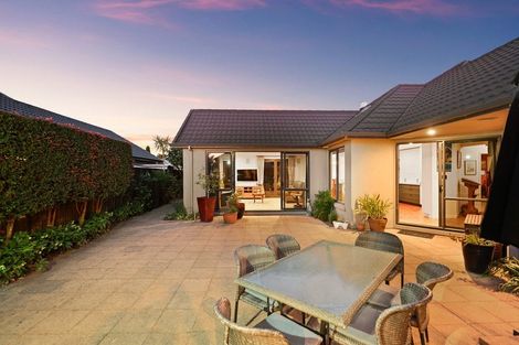 Photo of property in 2 Sovereign Place, Rototuna North, Hamilton, 3210