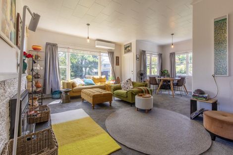 Photo of property in 5 Limbrick Street, Waipawa, 4210