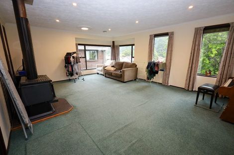 Photo of property in 71 Glenross Street, Glenross, Dunedin, 9011