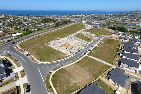 Photo of property in 47 Ascension Crescent, Orewa, 0931