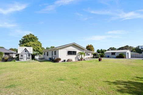 Photo of property in 336 One Tree Point Road, One Tree Point, 0118