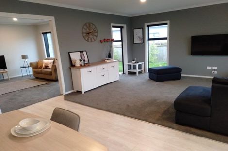 Photo of property in 35 Gallipoli Place, Paraparaumu, 5032